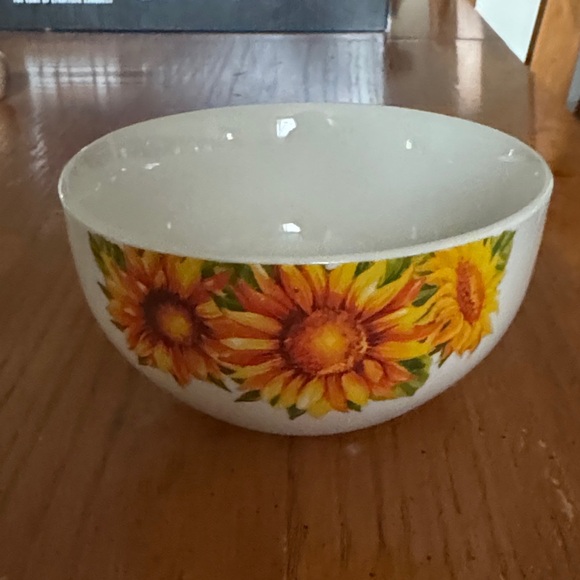 Other - Sunflower Ceramic Bowl
